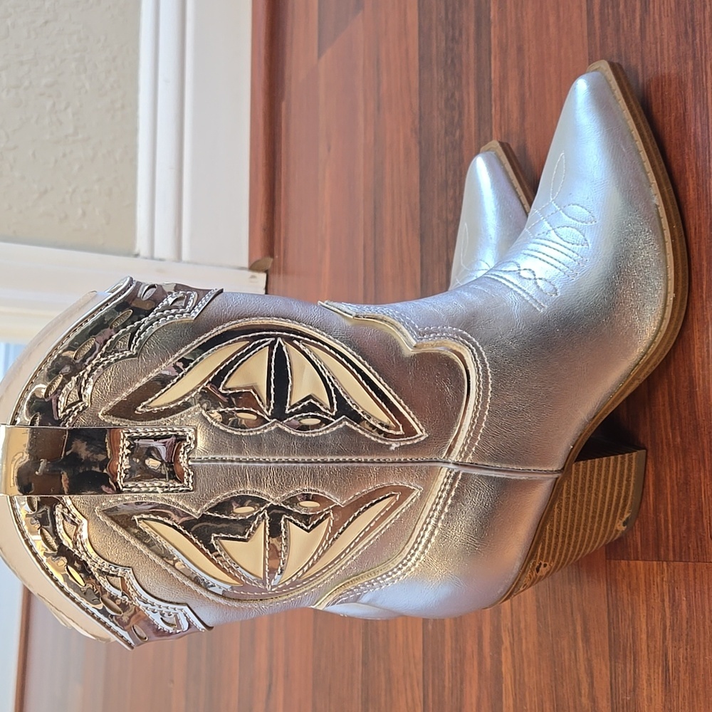 Nine West Silver Western Boots Size 5 - Picture 8 of 16